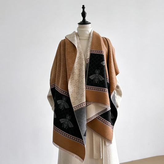 Elegant retro bee scarf